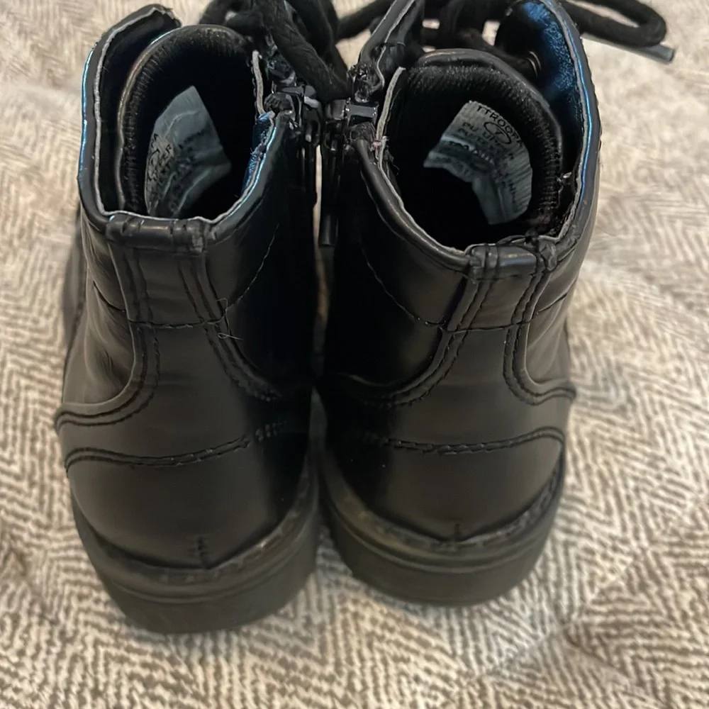 Steve Madden boots size 7